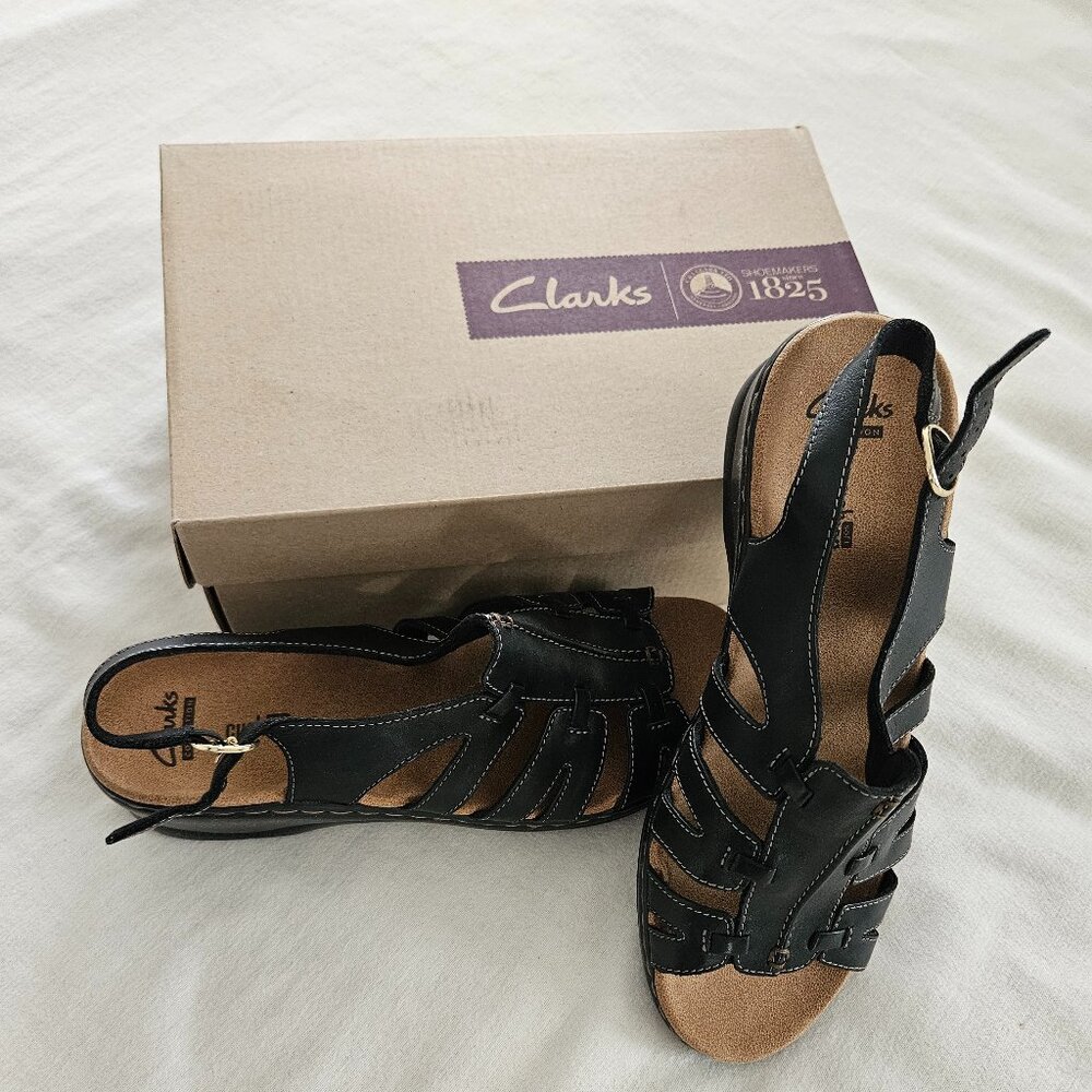 Clarks Women's sandal, black, size 8 1/2 wide